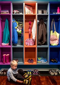 Детская цветная гардеробная комната Новоалтайск
